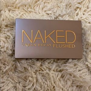 Urban decay Naked Flushed